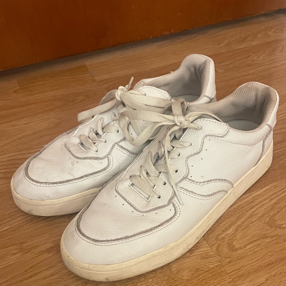 The Roma Soludos Sneaker